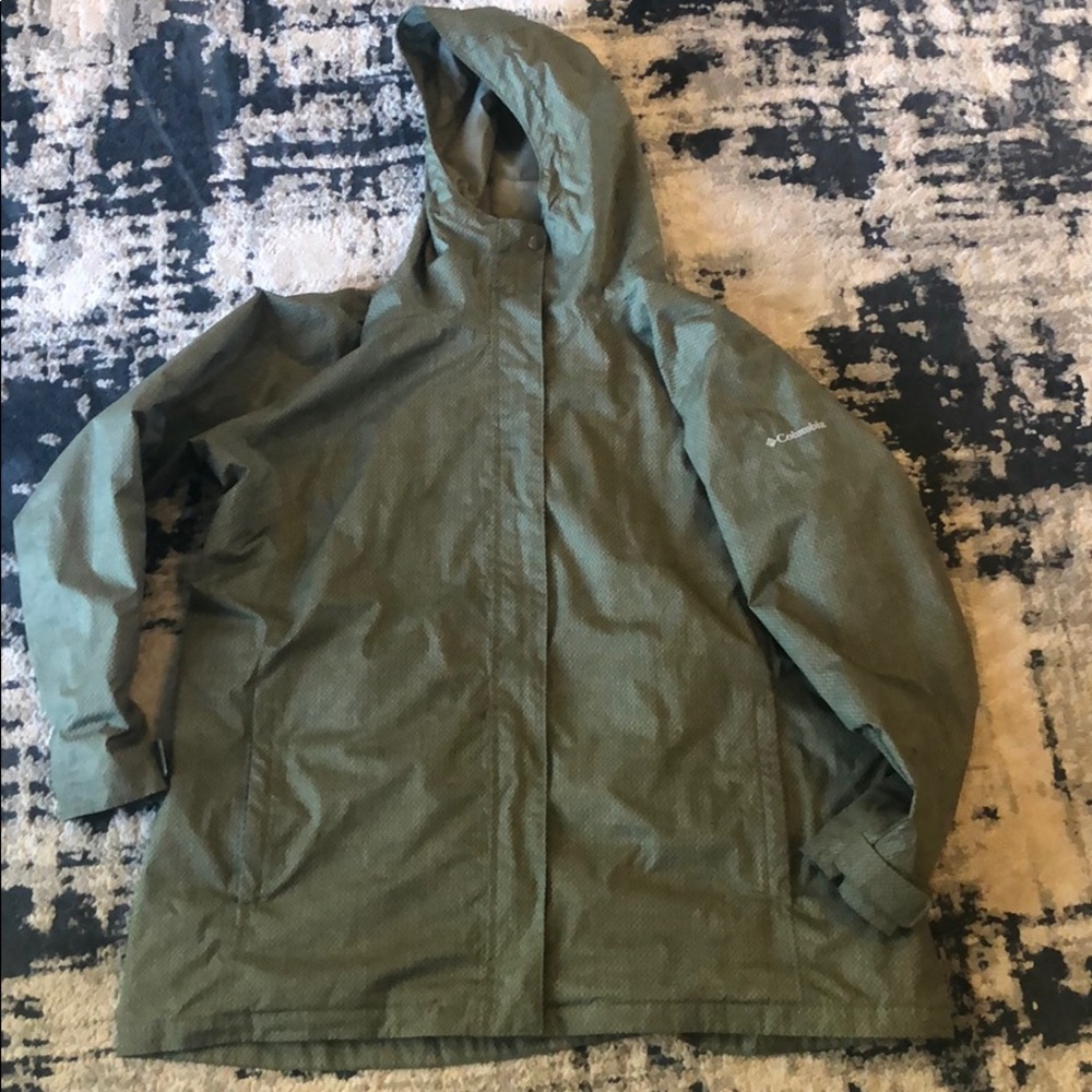 Columbia Windbreaker